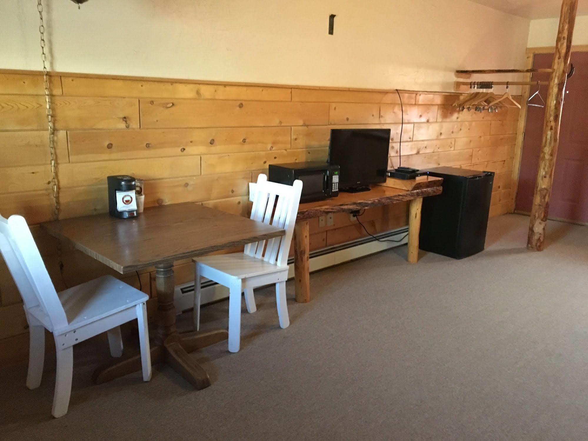 Chinook Winds Motel Dubois Luaran gambar
